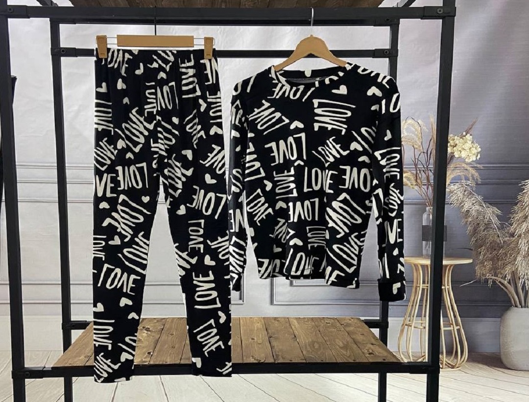 لباس مخمل love