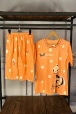 تیشرت و شلوارک گلبهی