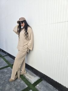 "مدل ست هودی شلوار اسپرت با رنگ طوسی، مناسب استایل روزمره و خرید از لیمامد"