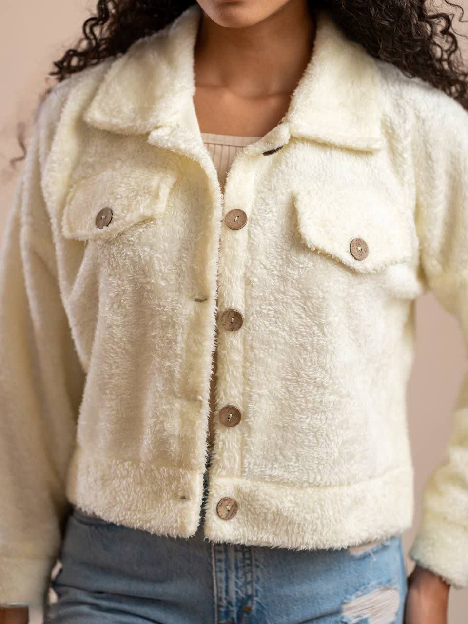 photo_2025-10-02_19-49-21 کراپ کت خز زنانه, کت خز کوتاه, کت زنانه ترند, کت دخترانه خز, خرید اقساطی کت خز, اسنپ پی