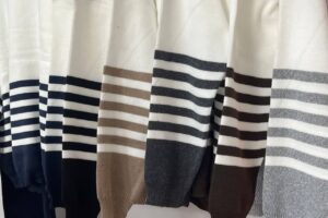 ست بافت بلوز و شلوار سفید راهراه، ست بافت زنانه، لباس زمستانی زنانه، ست بافت دخترانه، ست بلوز و شلوار بافت، لباس بافت شیک، ست لباس راحتی بافت، ست بافت شلوار و بلوز، لباس بافت جدید، ست زمستانی زنانه، خرید لباس بافت، خرید اقساطی با اسنپپی، بافت فری سایز، لباس بافت نخ، ست سفید راهراه، استایل زمستانی زنانه، لباس گرم زنانه، لباس راحتی زمستانی، خرید لباس زنانه آنلاین، بافت بلند