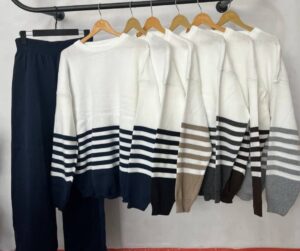 ست بافت بلوز و شلوار سفید راهراه، ست بافت زنانه، لباس زمستانی زنانه، ست بافت دخترانه، ست بلوز و شلوار بافت، لباس بافت شیک، ست لباس راحتی بافت، ست بافت شلوار و بلوز، لباس بافت جدید، ست زمستانی زنانه، خرید لباس بافت، خرید اقساطی با اسنپپی، بافت فری سایز، لباس بافت نخ، ست سفید راهراه، استایل زمستانی زنانه، لباس گرم زنانه، لباس راحتی زمستانی، خرید لباس زنانه آنلاین، بافت بلند