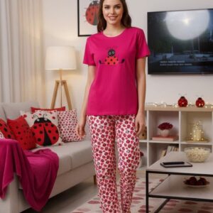 ست تیشرت و شلوار زنانه، ست عروسکی زنانه، ست تیشرت و شلوار عروسکی، ست راحتی زنانه، ست پنبه‌ای زنانه، لباس راحتی زنانه، ست خانگی زنانه، ست نخ و پنبه، ست فری سایز زنانه، ست سایز بزرگ زنانه، لباس راحتی پنبه‌ای، ست تیشرت و شلوار چاپی، لباس نخی زنانه، خرید ست راحتی زنانه، خرید قسطی لباس، خرید لباس با اسنپ پی، ست زنانه اسنپ پی، لیمامد