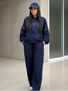 ست سویشرت و شلوار زنانه، ست سویشرت و شلوار اویشو، ست زنانه اویشو، ست اسپرت زنانه، ست راحتی زنانه، ست سویشرت شلوار فری سایز، ست زنانه فری سایز 36 تا 46، ست زنانه اسپرت شیک، ست سویشرت و شلوار روزمره، لباس اسپرت زنانه، ست پاییزی زنانه، ست زمستانی زنانه، ست زنانه سورمه ای، ست زنانه شکلاتی، خرید ست سویشرت و شلوار زنانه، ست زنانه قسطی، خرید ست زنانه قسطی، ست زنانه اسنپ پی، خرید با اسنپ پی، ست زنانه با پارچه اویشو