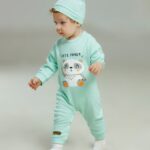 سرهمی کلاه‌ دار فیروزه‌ ای پاندا نوزادی, خرید سرهمی کلاه‌ دار نوزادی, سرهمی پنبه خالص نوزاد, سرهمی نوزادی 3 تا 6 ماه, سرهمی برند CHIACO, سرهمی نوزادی طرح پاندا, خرید لباس نوزادی قسطی, خرید با اسنپ پی, سرهمی نوزاد پنبه‌ای, سرهمی کلاه دار نوزاد تا یک سال